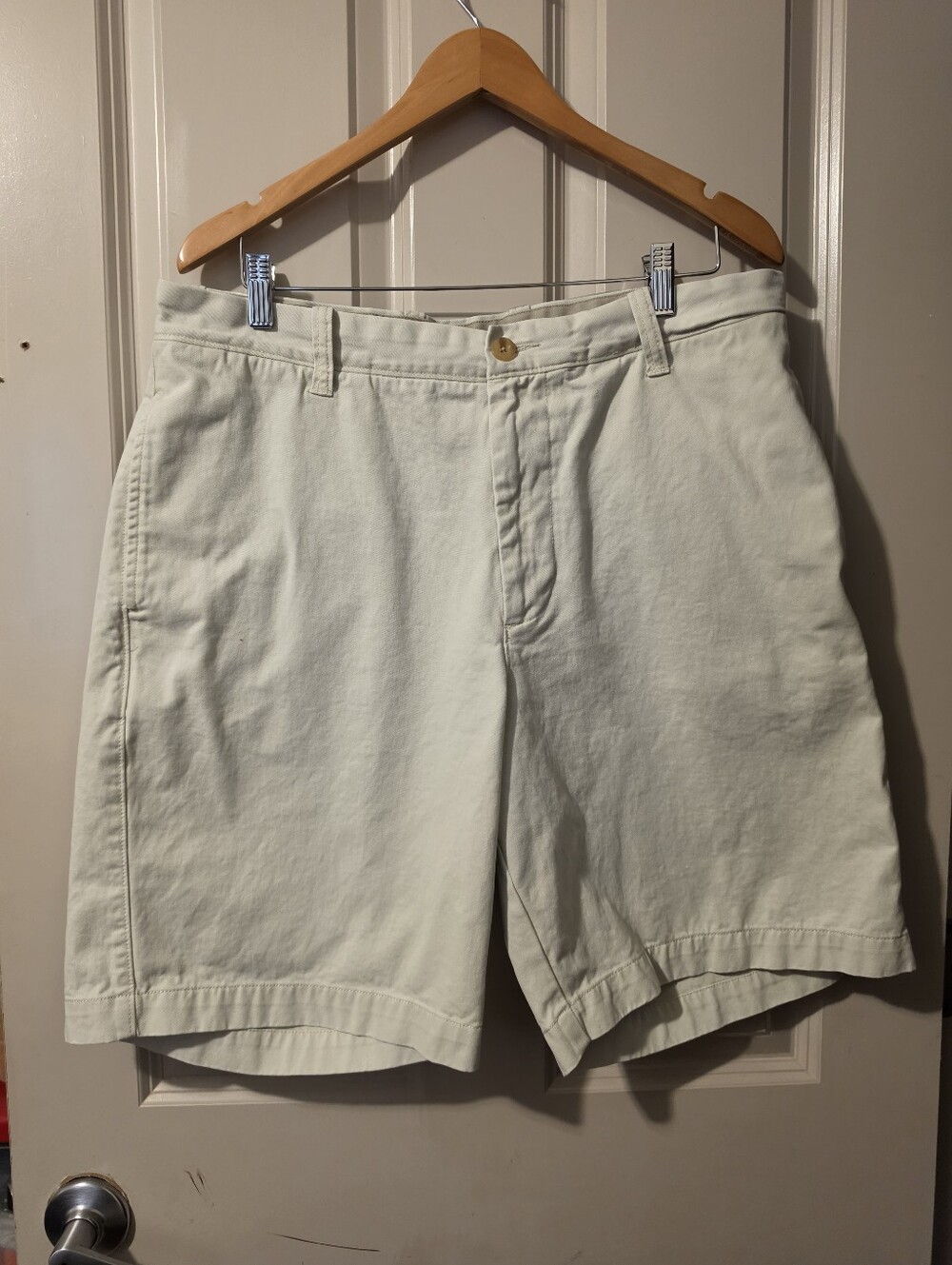 Joseph Abboud men's flat-front chino shorts